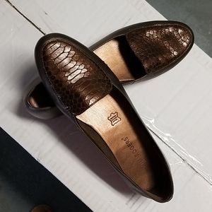 Kim Rogers Genuine flat leather shoe. Size 7